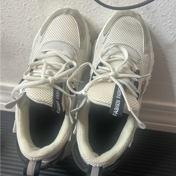 Fashion Pass Off | Women Shoes - Picture 3 of 4